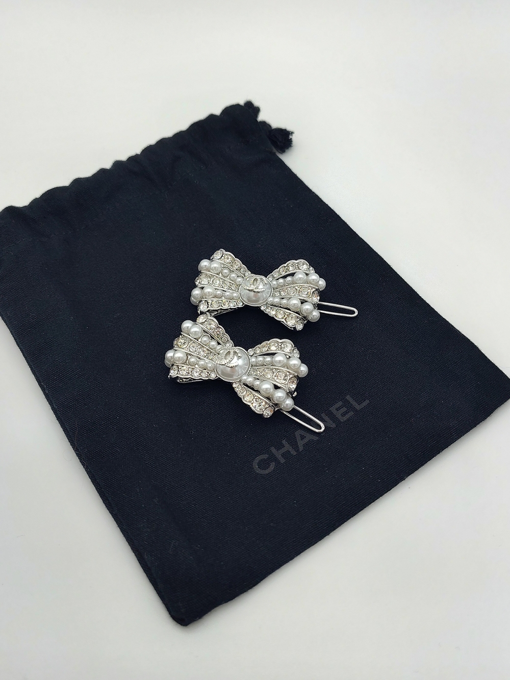 CHANEL CC Pearl Crystal Rhinestone Bow Hair Clips Pair Silver Season 25A France